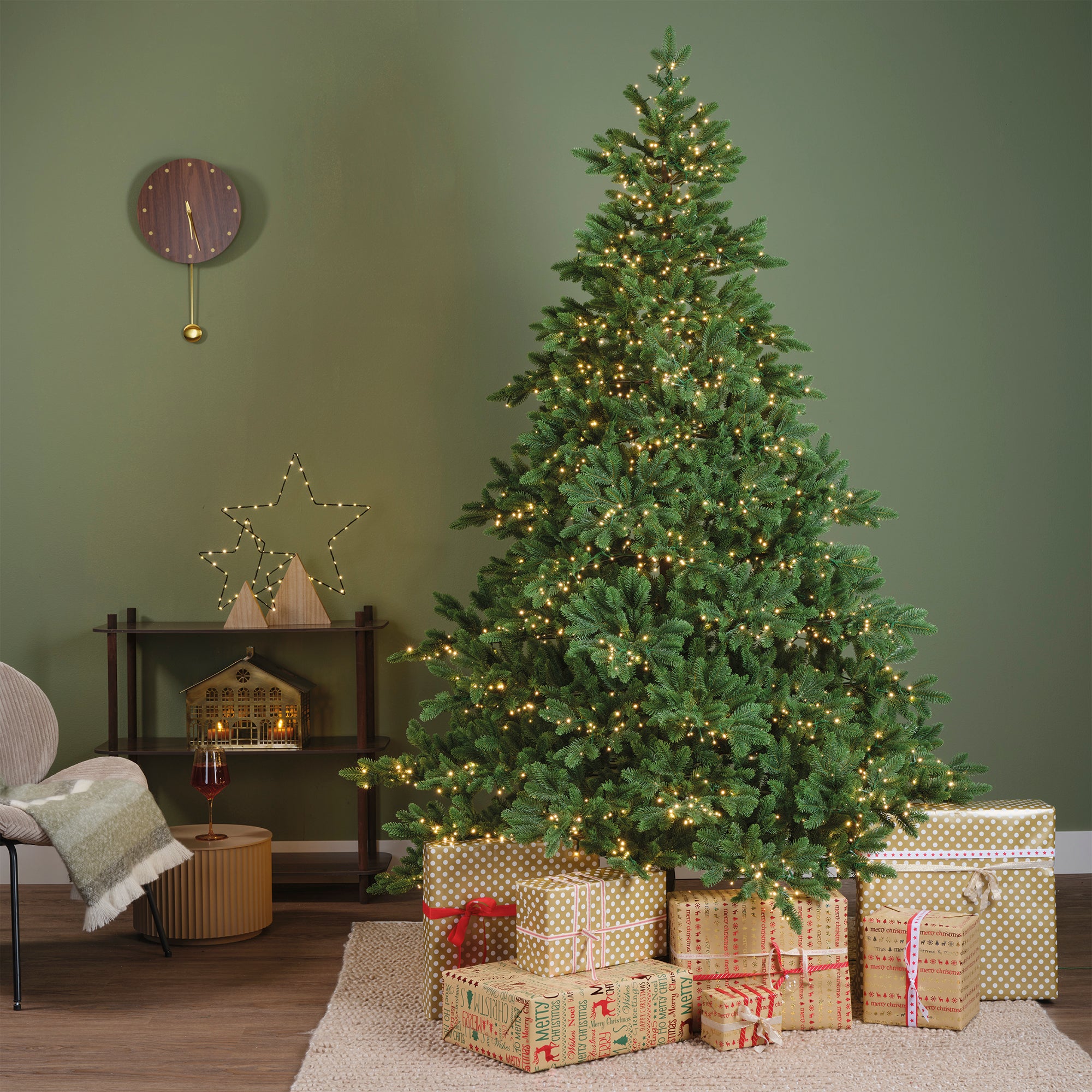 The Waldorf Fir (Pre-Lit)